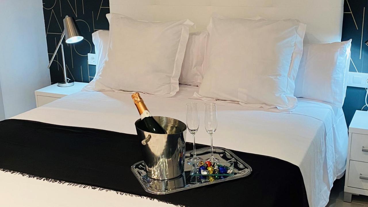 Hostal Somnis スリア エクステリア 写真